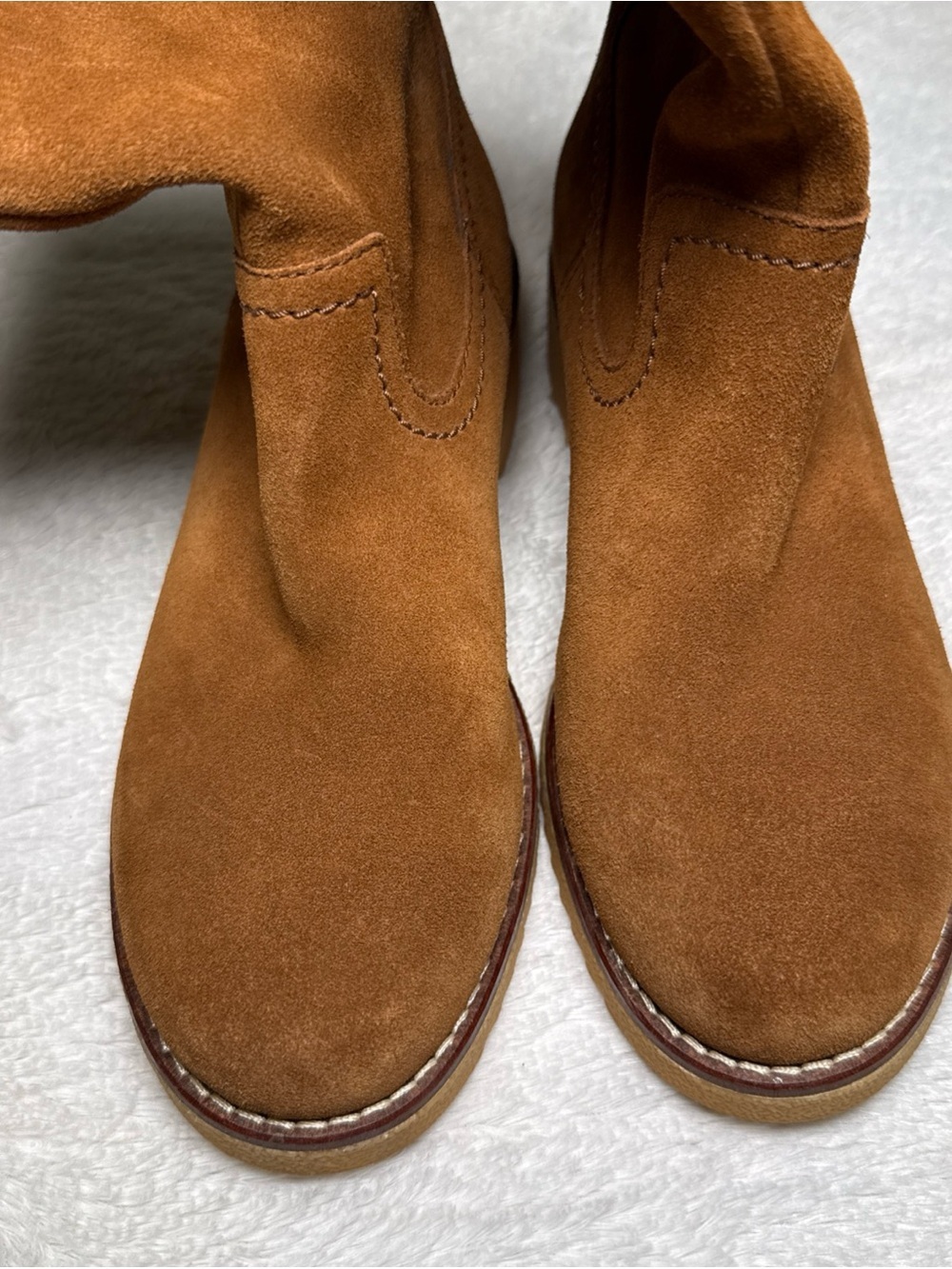 Clarks Eden Mid Hi Boot Dark Tan Suede Womens Size 7 Leather Lug Sole Pull On - Picture 3 of 10